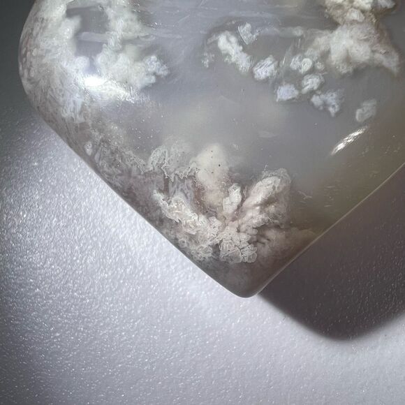 Flower Agate‎ Heart Carving (#15) - Picture 5 of 12